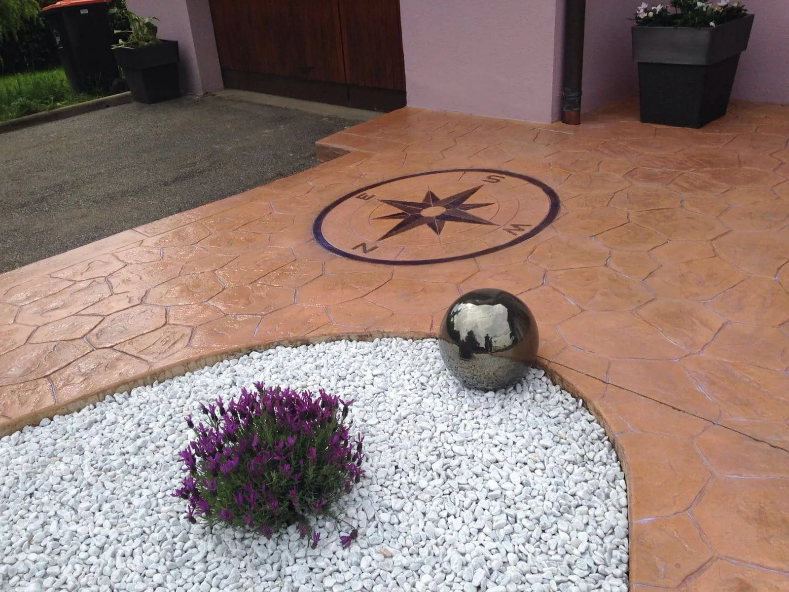 suelo de entrada a vivienda aplicado con moldes de hormigón impreso suelo de entrada a vivienda aplicado con moldes de hormigón impreso