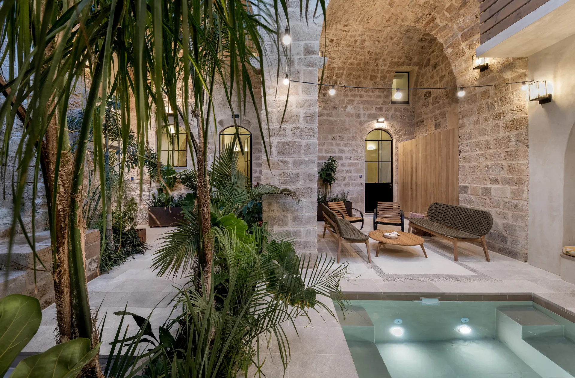 Proyecto realizado con microcemento  en Melisende Oasis
