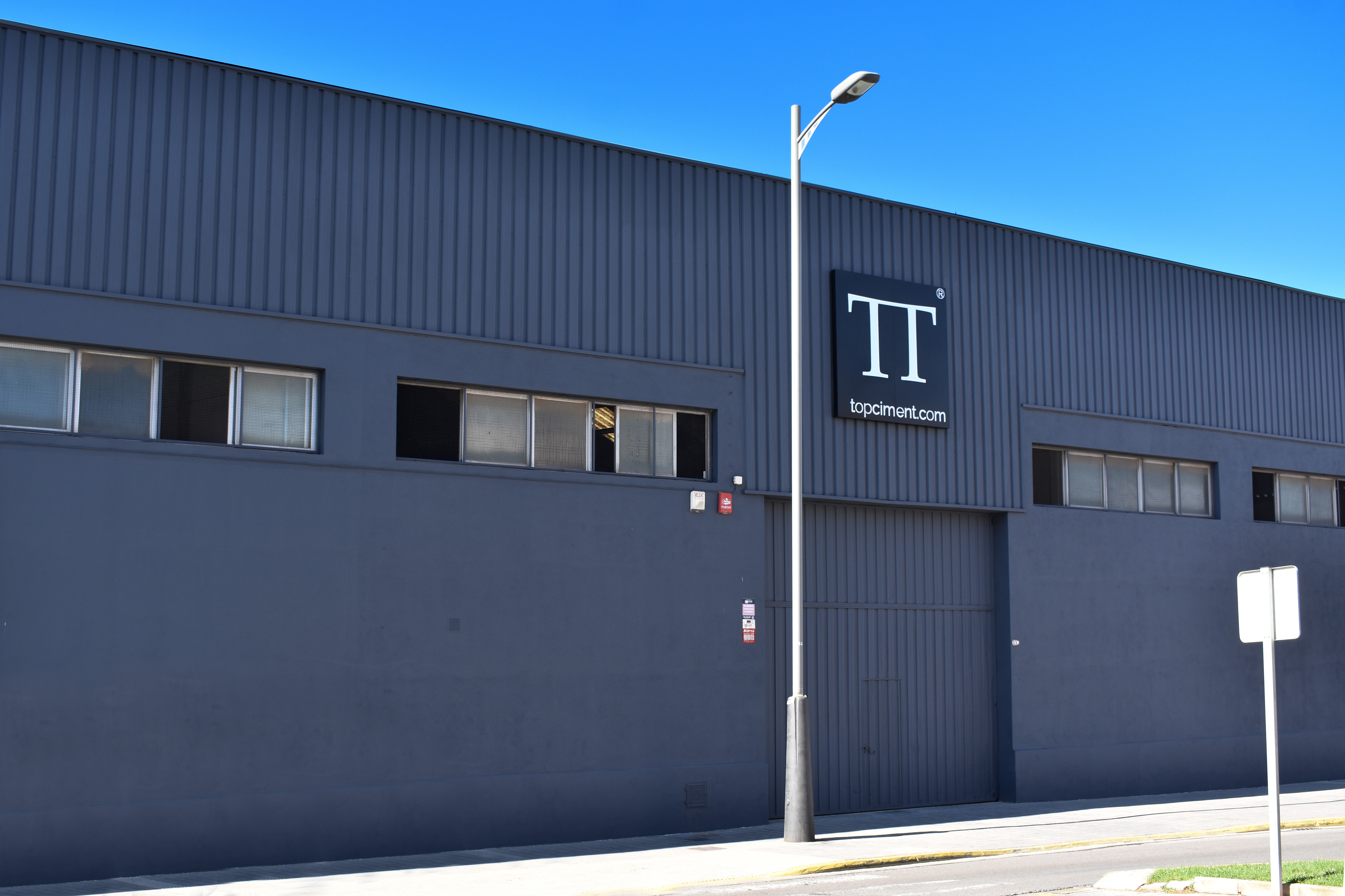 Topciment® renews the ISO 9001 certification and reaffirms its commitment to quality and responsibility as a manufacturer Topciment® renews the ISO 9001 certification and reaffirms its commitment to quality and responsibility as a manufacturer