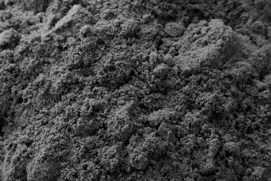 Desmocem Powder Noir - Black powder pigment for concrete and microcement flooring